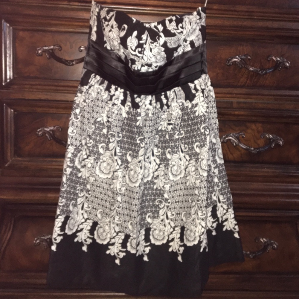 ☆ Connection ☆ Strapless Dress